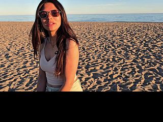 I have sex with a woman I met on the beach